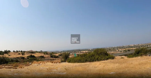 Large Residential Field in Kourio, Erimi, Limassol